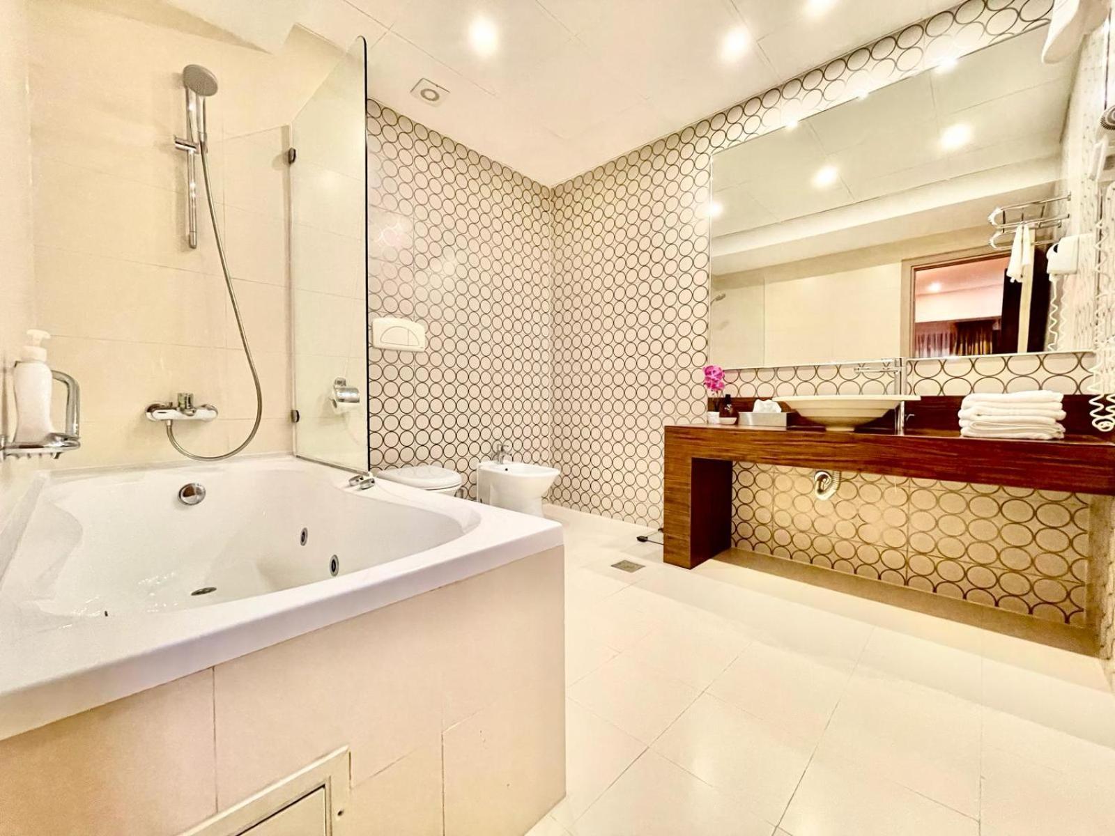 Yamaluxe Apartments - Bucuresti Exteriör bild